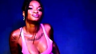 Queen Tierra -..